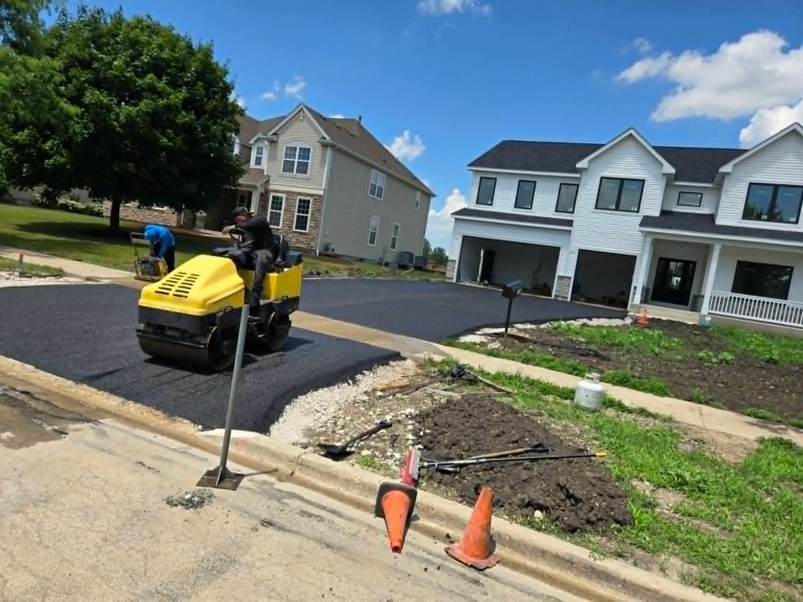 STS ASPHALT PAVING